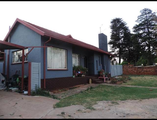 4 BEDROOM HOUSE FOR SALE IN BIRCH ACRES